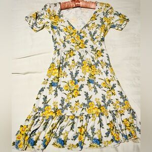 Flirty floral babydoll dress💛